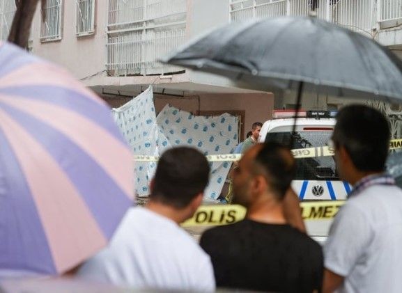 İzmir'de kasap vahşeti! 4 kişiyi 160 parçaya bölen cani polislerden su istedi ve her şeyi anlattı! 'Pişman değilim, onu defalarca uyardım..." - Resim: 13