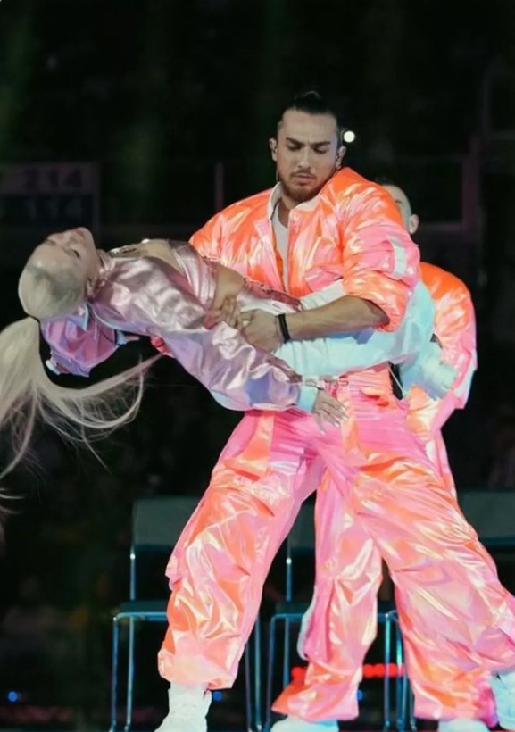 Hadise 'bebeleri pistten alalım' deyince olanlar oldu! Ece Seçkin sessizliğini bozdu - Resim: 11