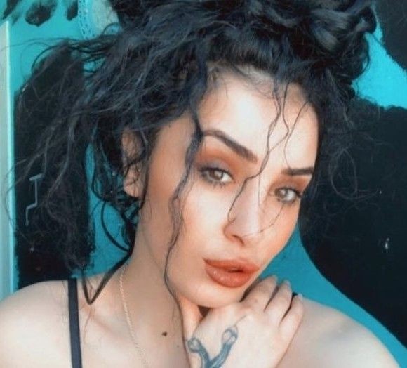 Şarkıcı ve model Seçil Çiftçi sevgilisini öldürüp babasıyla ormana attı! Sosyal medya paylaşımları yakalattı! - Resim: 6