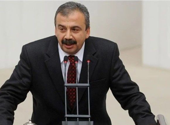 Ünlülerden Sırrı Süreyya Önder'e veda: Çok erken gittin abi - Resim: 4