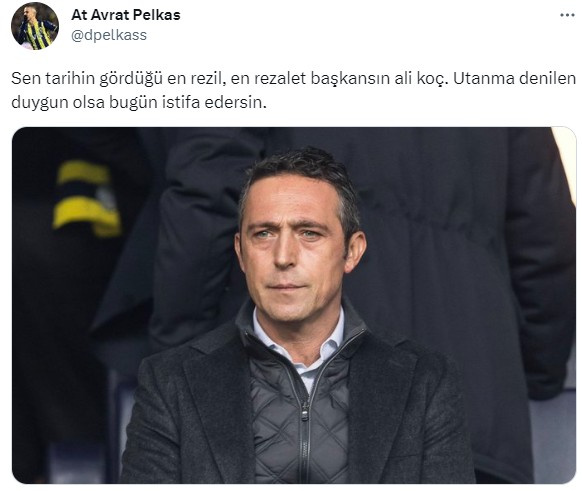 Fenerbahçe taraftarı Galatasaray mağlubiyetiyle Ali Koç'u istifaya çağırdı - Resim: 9