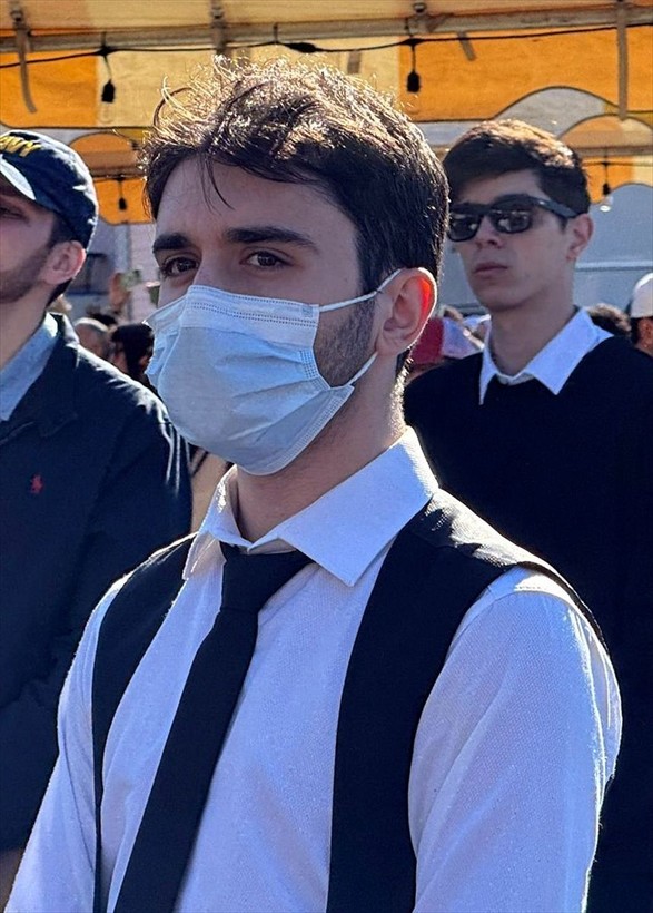 Gülen'in cenazesine katılanlar yüzlerini maske ve gözlükle gizledi - Resim: 8