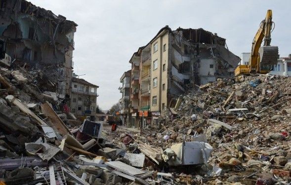 Üzerinden yıllar geçti, acısı hala taze! Elazığ'ı yıkan 6.8'lik depremin 4. senesi - Resim: 14