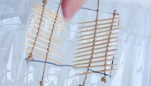 Milyonlarca kez izlenen ilginç balık tutma videosu viral oldu! Kolay balık tutmak için sadece 3 malzemeye ihtiyacınız var: Plastik şişe, ip ve kürdan... - Resim: 8