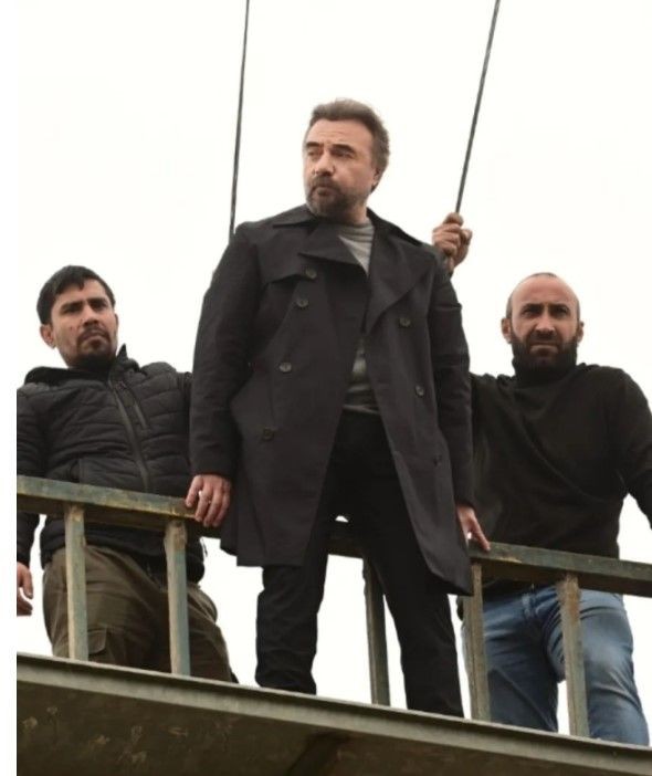 Oktay Kaynarca, dublör kullanmadı! 30 metreden böyle atladı - Resim: 9
