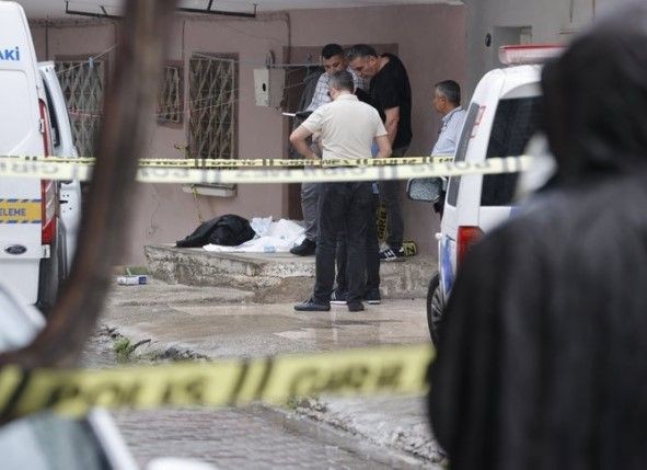 İzmir'de kasap vahşeti! 4 kişiyi 160 parçaya bölen cani polislerden su istedi ve her şeyi anlattı! 'Pişman değilim, onu defalarca uyardım..." - Resim: 11