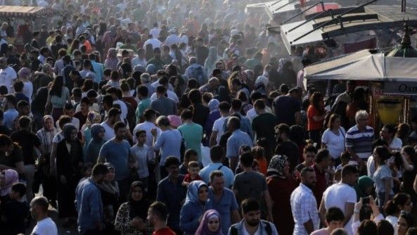 Türkiye'nin en kalabalık ilçeleri belli oldu! O ilçe 57 şehrin nüfusunu geçti - Resim: 5