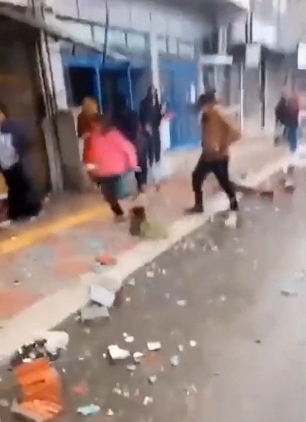 Son dakika deprem haberleri... Hatay'da yağma başladı! TV bile çaldılar - Resim: 8
