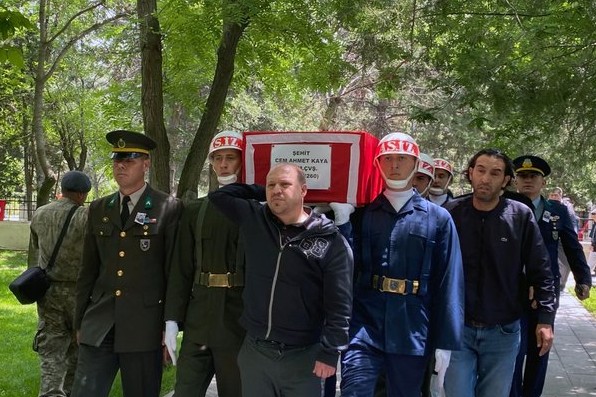 Pençe Kilit şehidi Piyade Uzman Çavuş Cem Ahmet Kaya'nın ağabeyinden mesaj! Ağlamak yok düşmanları sevindirmeyeceğiz - Resim: 5