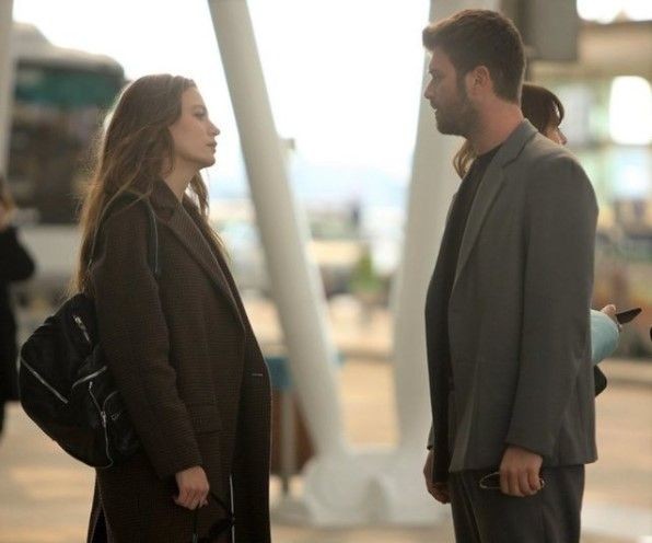 'Aile' dizisi bu akşam yayında! Serenay Sarıkaya'dan yayın öncesi sürpriz paylaşım: Korkuyorum - Resim: 1