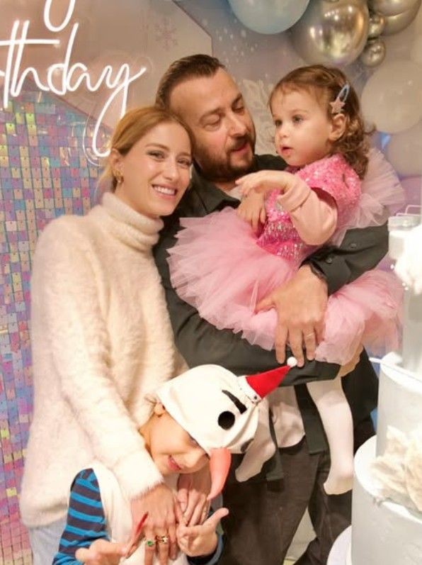 Hazal Kaya ve Ali Atay ilk defa aynı projede! İddialı dizide seyirci ile buluşacaklar - Resim: 5