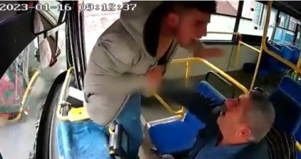 Kocaeli'de otobüs şoförüne canice saldıran şahıs adliyede! Talihsiz sürücü dehşet anlarını anlattı - Resim: 6