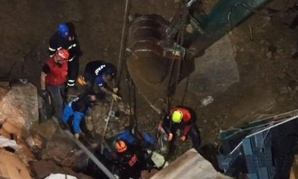 Giresun'da fabrikada göçük! Toprak altında kalan işçi için çalışmalar devam ediyor - Resim: 2