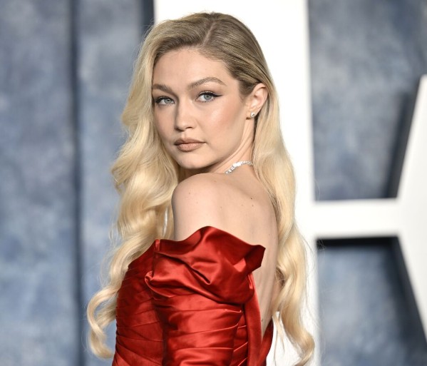 Gigi Hadid'in başı dertte! Gözaltına alındı - Resim: 5