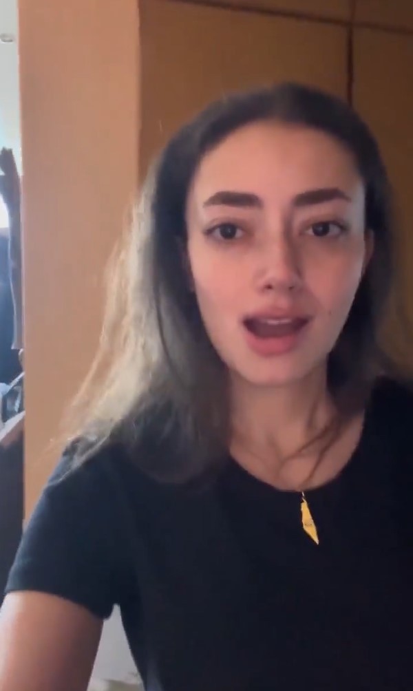 İsrail bombalıyor, siviller korku dolu anlar yaşıyor! Filistinli kadın bombardıman esnasında yaşananları videoya çekti! Saçlarını dikkatle izleyin - Resim : 5