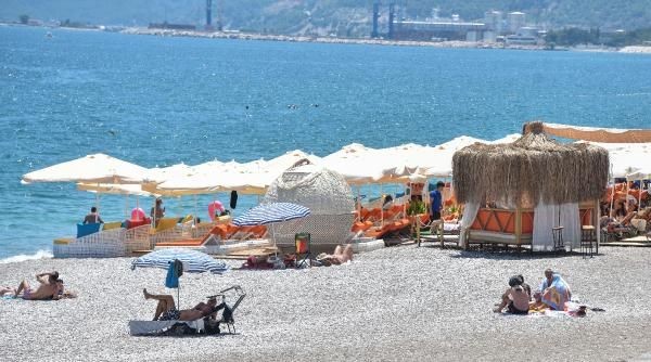Yer: Antalya! Sahilde bir yıllık ev kirasına loca! Aylık 75 bin lira - Resim: 9