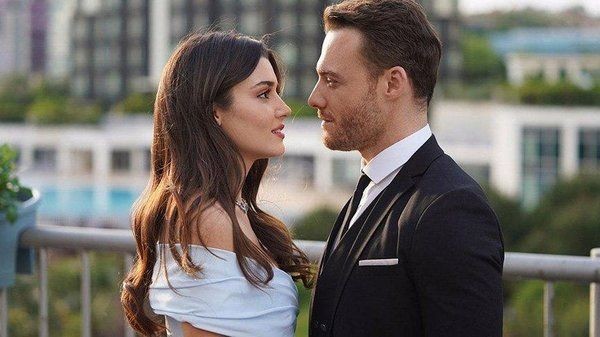 Ünlü oyuncu Kerem Bürsin sosyal medya fenomeni Mehtap Algül ile yeni bir aşka yelken açmıştı! İkilinin yaşayacağı ev belli oldu - Resim: 2