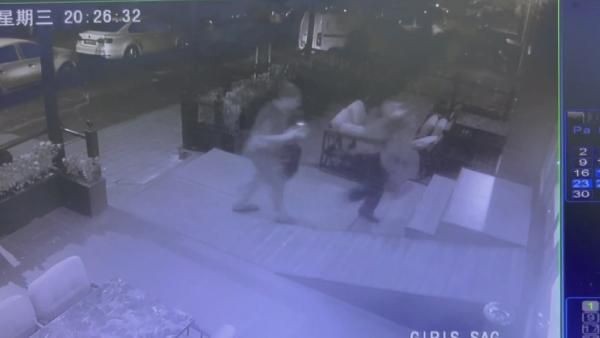 Feci ölüm! Midesine sakladığı uyuşturucu dolu kapsüller patladı! Son anları kamerada - Resim: 8