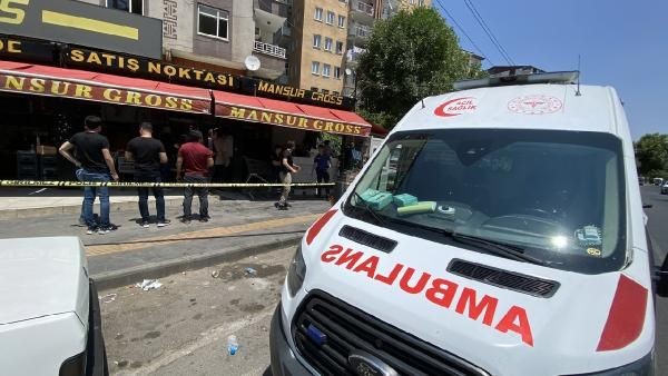 Diyarbakır'da arazi kavgası! Husumetlisini markette bulunca kurşun yağdırdı! O anlar kamerada - Resim: 14