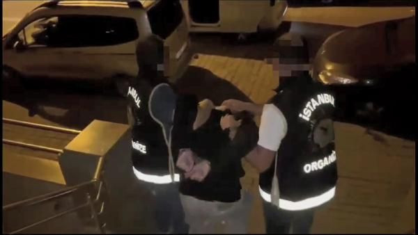 Suç örgütü adına şarkı yaptıkları gerekçesiyle gözaltına alınmışlardı! Rapçiler adliyeye sevk edildi - Resim: 8