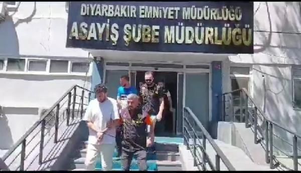 "Amerikan askeri Türkiye'ye döviz sokacak!" Vuvuzela çetesi İstanbul ve Diyarbakır'da çökertildi! - Resim: 8