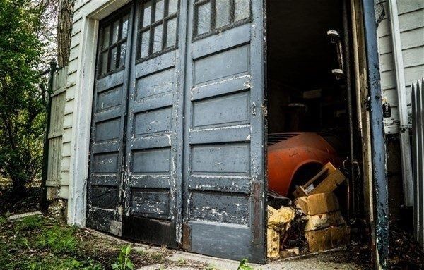 Müzayedede satın aldığı evin garajından Lamborghini marka araba çıktı! - Resim: 9
