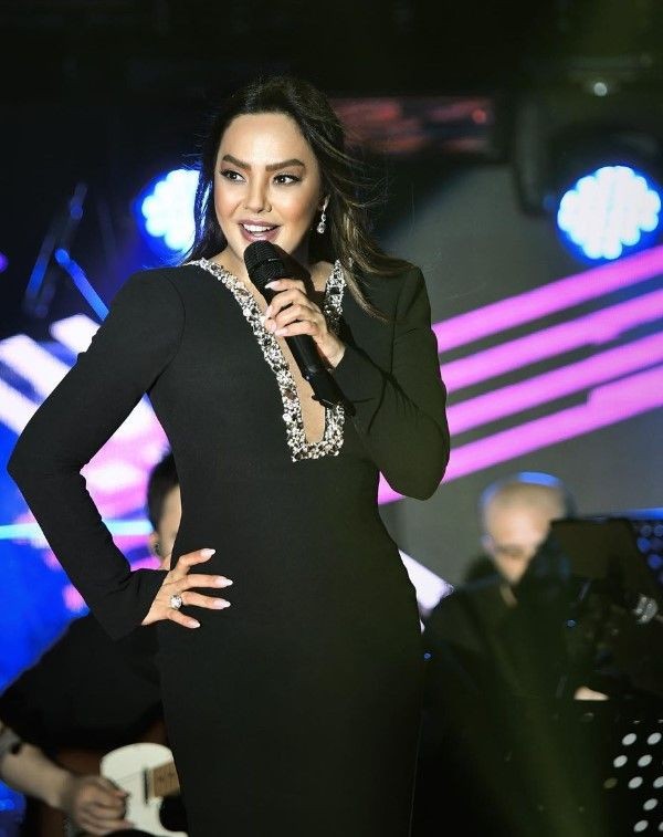 Minik Ebru Gündeş'e bir bakın! Ünlü şarkıcı Ebru Gündeş çocukluğunu 'Hiç değişmediğim doğrudur' notuyla paylaştı, sosyal medyayı yıktı geçti - Resim: 7
