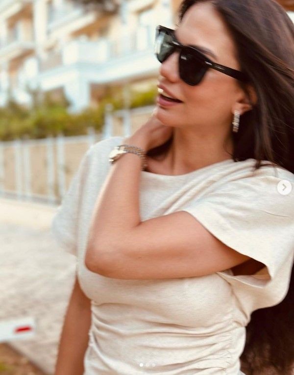 Demet Özdemir boşanma sonrası soluğu tatilde aldı! Sualtı pozlarıyla nefesleri kesti - Resim: 14