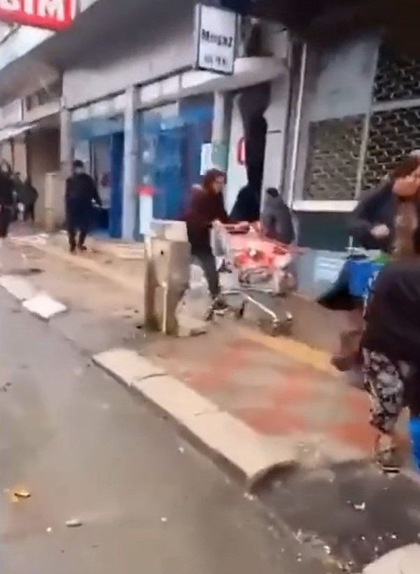 Son dakika deprem haberleri... Hatay'da yağma başladı! TV bile çaldılar - Resim: 5