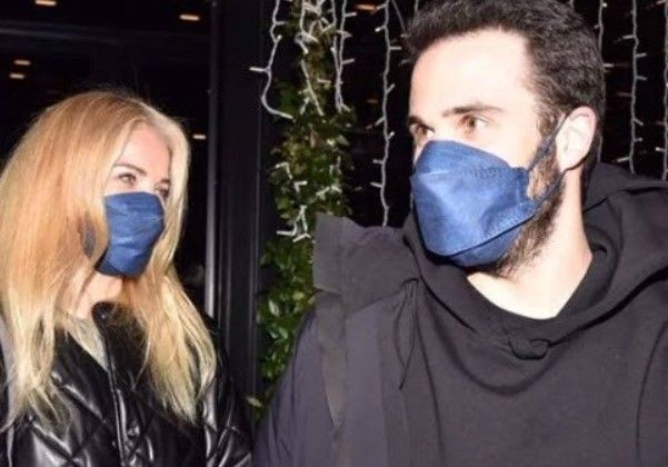 46'lık Burcu Esmersoy 3. kez gelin oluyor! Esmersoy ile Nazım Akmandil'in düğün tarihi ve yeri belli oldu - Resim: 7