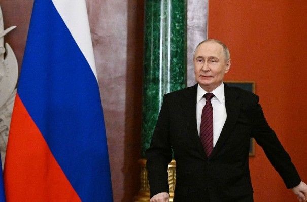 Putin ile ilgili ortalığı karıştıran iddia: Suikast korkusu eve kapattı - Resim: 9