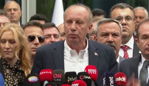 Muharrem İnce'nin adaylıktan çekilmesinin ardından ünlüler camiasından cevap gecikmedi - Resim: 1