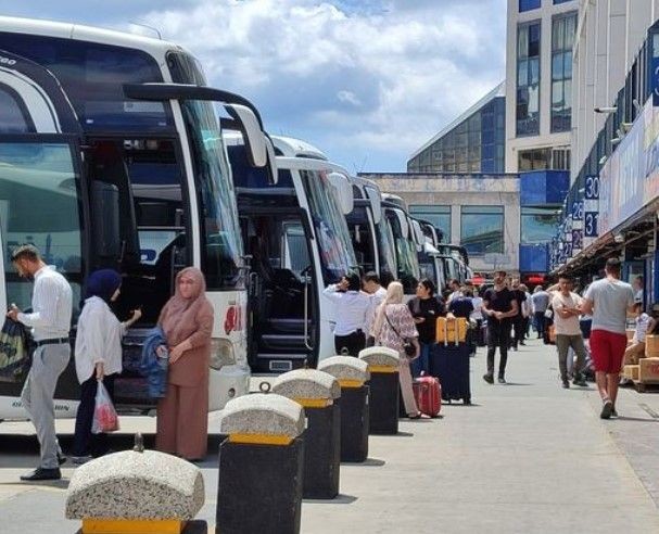 Otogarlar doldu taştı! Bayrama özel otobüs firmaları ek seferler koydu - Resim: 6