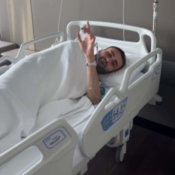 CZN Burak hastaneye kaldırıldı - Resim: 7