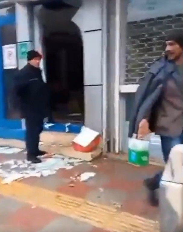 Son dakika deprem haberleri... Hatay'da yağma başladı! TV bile çaldılar - Resim: 4