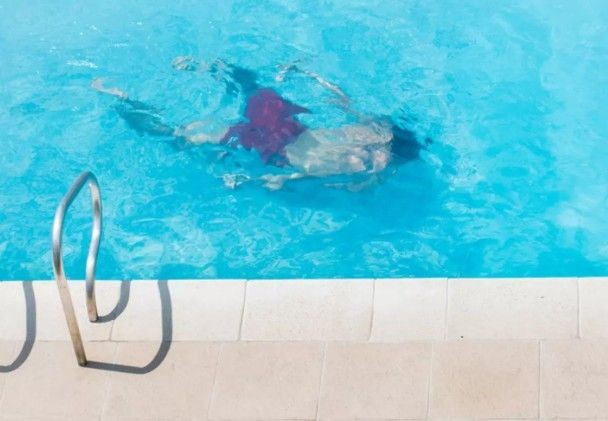 Bungalov tatili kabusa döndü! Henüz 6 yaşındaydı: Havuzda ters dönmüş halde bulundu - Resim: 4