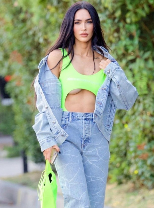 Megan Fox yine seksiliğiyle olay oldu! - Resim: 7