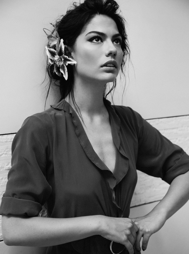 Demet Özdemir arkadaşının düğününde yaptığı göbek dansıyla herkesi kendisine hayran bıraktı - Resim: 4
