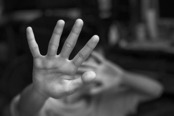 TikTok'ta mide bulandıran rezalet! Küçük çocuğu dudağından öptüğü görüntüleri paylaştı - Resim: 1