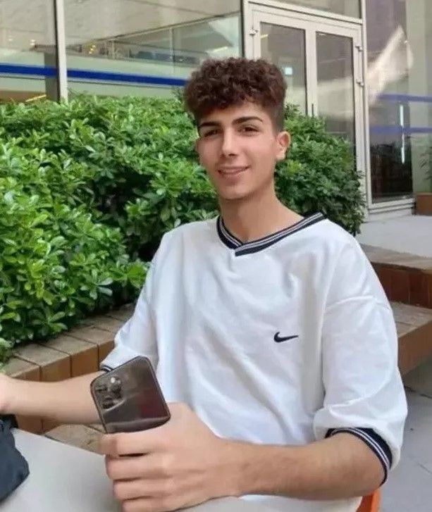Taha Duymaz'ın ölüm haberi kahretmişti! Arkadaşı Ragıp Narin Taha'nın ölmeden bir gün önce söylediklerini anlattı... Ablasının son paylaşımı boğazları düğümledi - Resim: 1