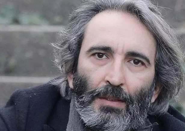 Sette sürpriz aşk! Fırat Tanış kiminle aynı evde yaşıyor? Gönlünü yönetmen arkadaşına kaptırdı - Resim: 2