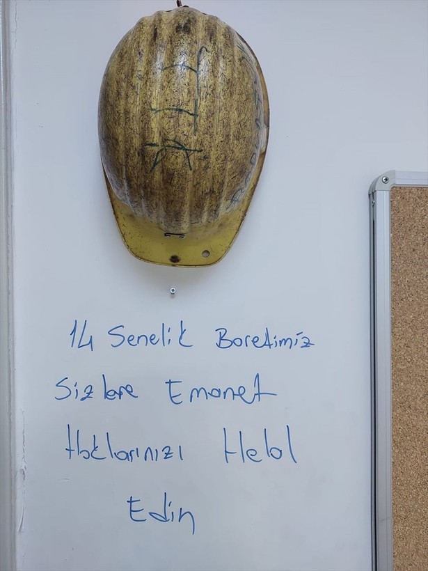 Madencilerin Adıyaman'da tahtalara yazdığı yazılar duygulandırdı - Resim: 4