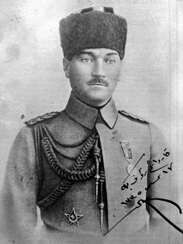 19 Mayıs coşkuyla kutlanıyor! Gençler Ata'nın huzurunda - Resim: 1