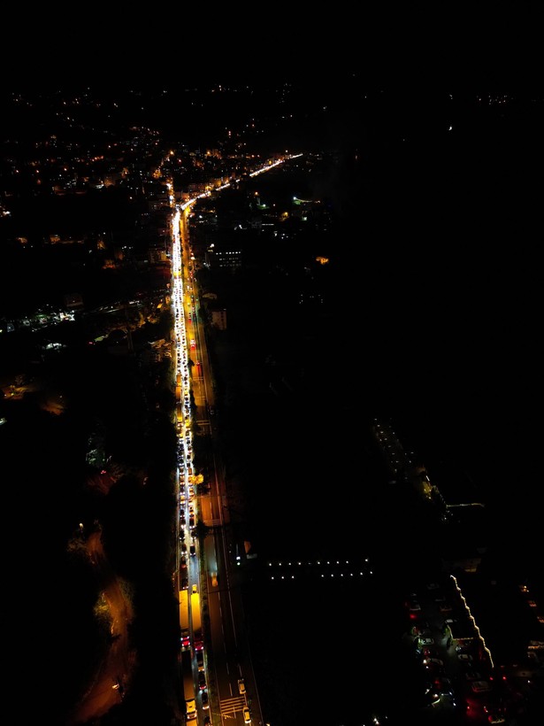 Telefon kayıt harcına zam geldi! Vatandaşlar sınır kapısında uzun kuyruklar oluşturdu - Resim: 8