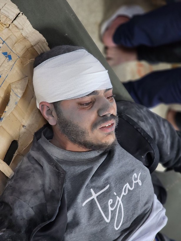 İsrail savaş uçakları sivillerin evlerini bombalıyor! Çok sayıda ölü ve yaralı var - Resim: 25