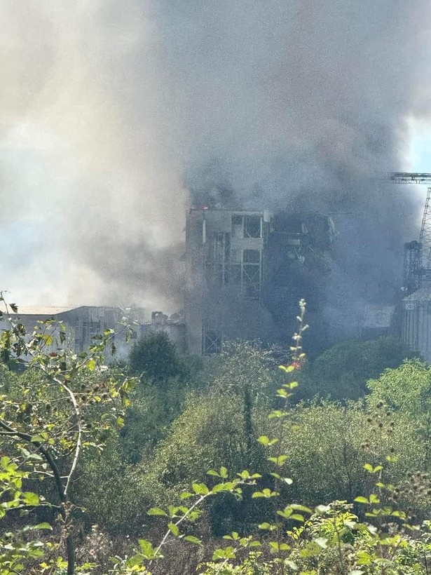 Sakarya'da makarna fabrikasında patlama! 2'si ağır 21 işçi yaralandı - Resim: 4