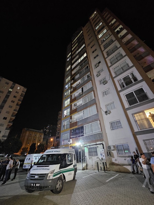 Adana'da korkunç cinayet: Kız arkadaşını öldürdükten sonra 12'inci kattan atlayarak intihar etti - Resim: 1