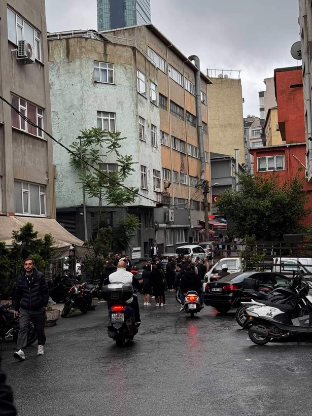 Kağıthane’de kanlı pusu: Otomobile kurşun yağdırıp öldürdüler - Resim: 2