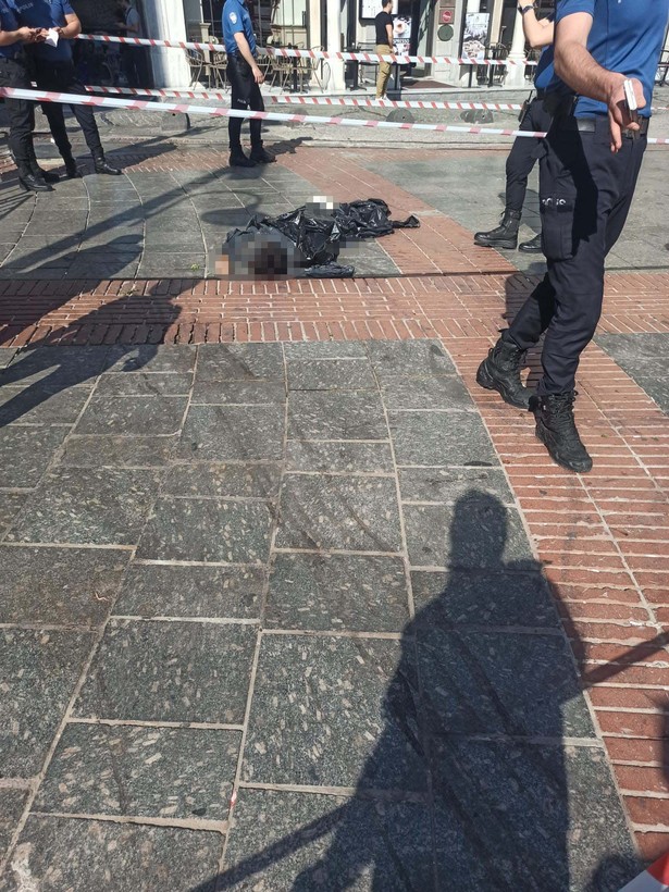 Galata Kulesi'nden düşen 22 yaşındaki genç yaşamını yitirdi - Resim: 5
