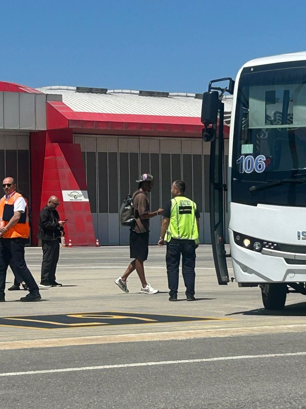Fenerbahçe'nin yeni transferi Archie Brown, İstanbul’da - Resim: 3